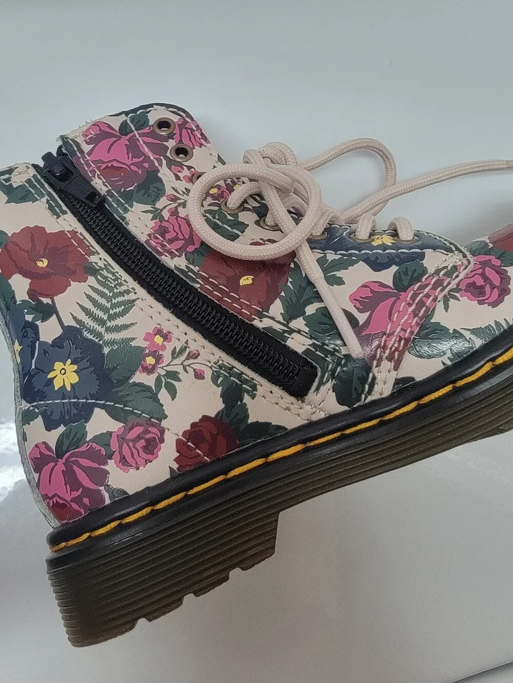 Dr. Martens Toddler 9 English Rose Boots